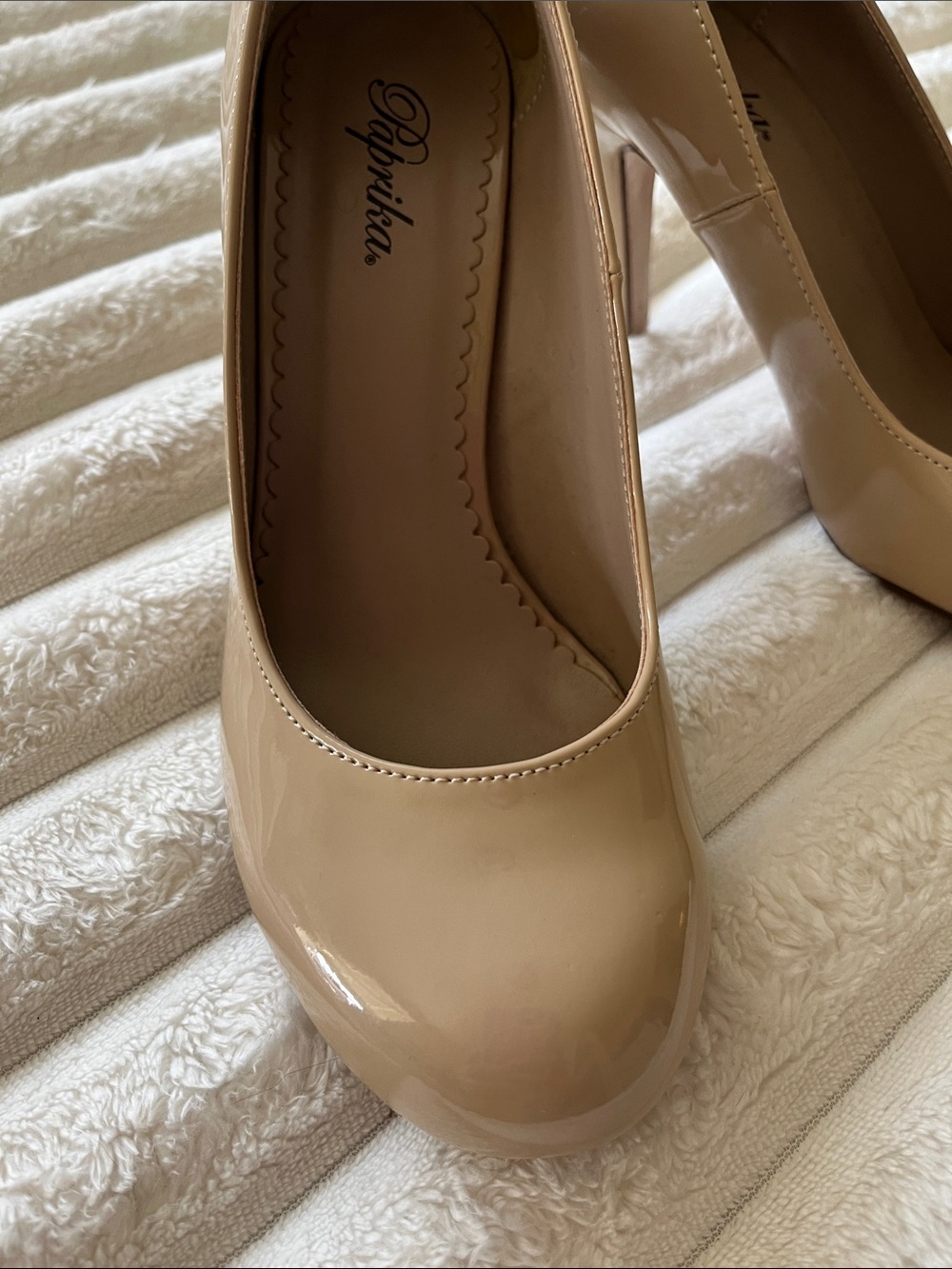 Paprika Patent Round-Toe Nude Pumps!